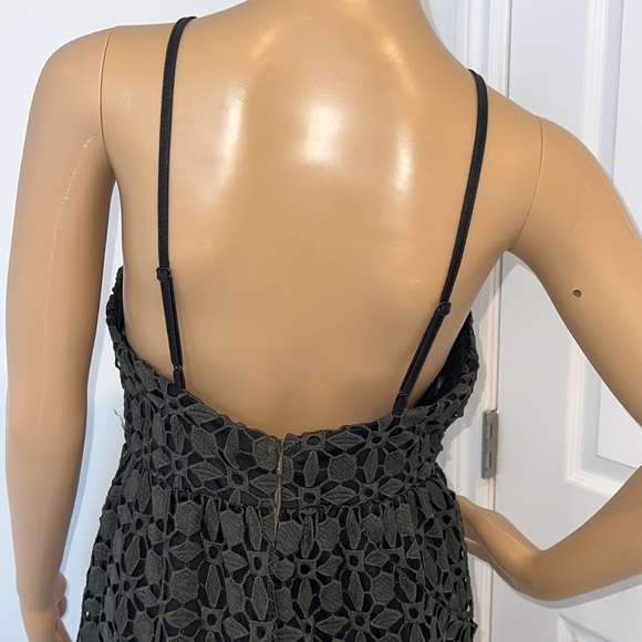 Aqua Black Lace Backless Dress - Picture 9 of 15